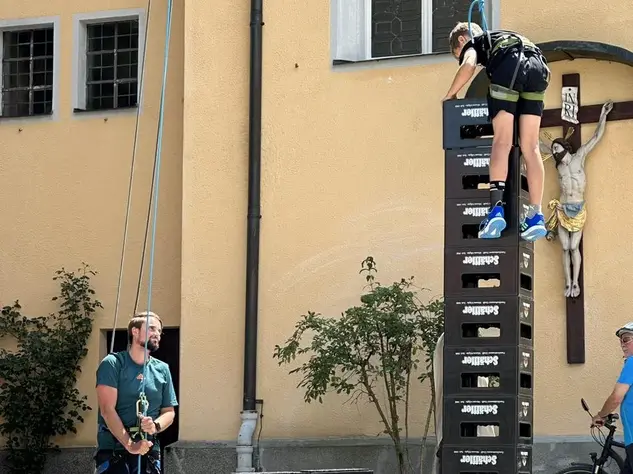 - © Christian Bischoff